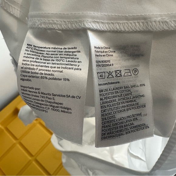 H&M Tie Detail Puff-Sleeved Peplum Blouse. White. Size: Large. - Picture 7 of 7